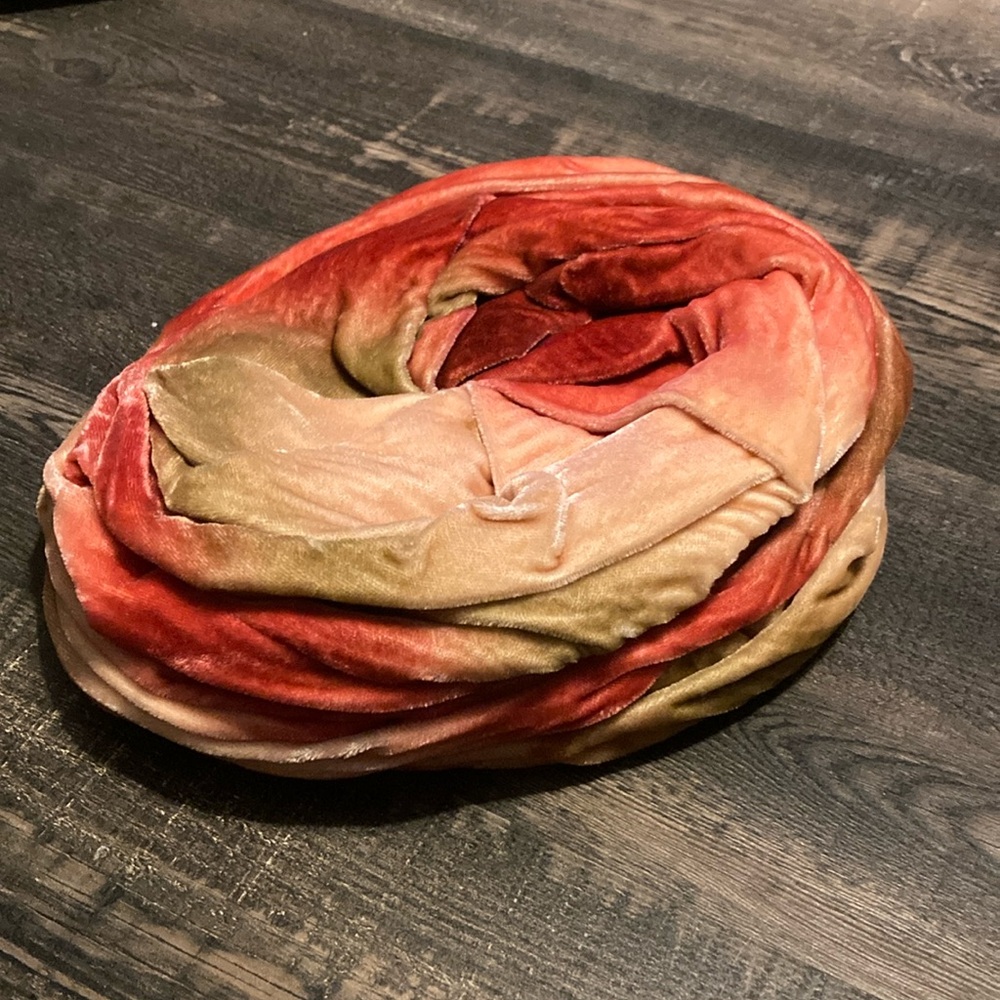 Vintage Modern Miss ladies velvet hat